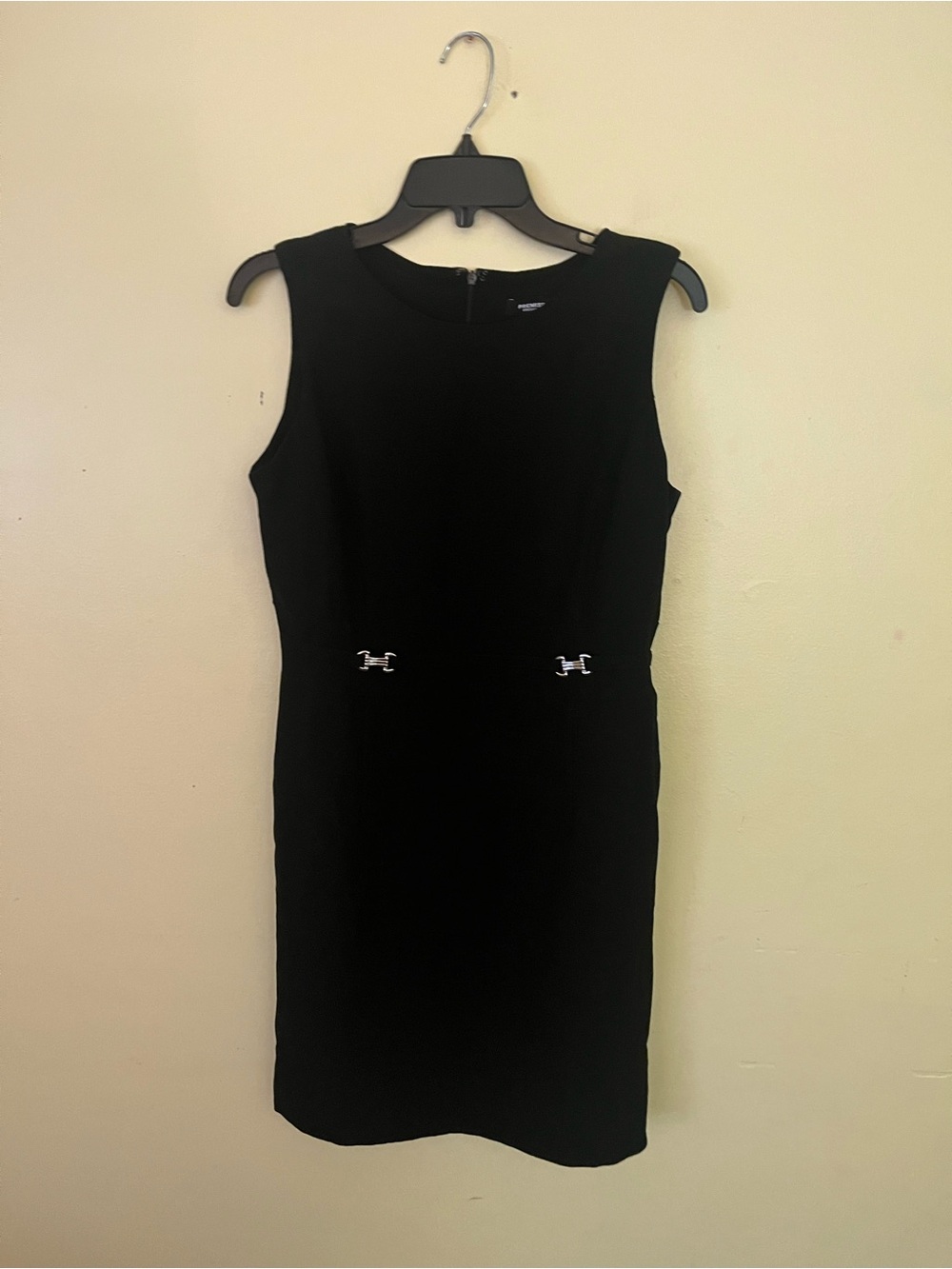 Premise Dresses Classic Black Sleeveless Sheath Dress Size 6